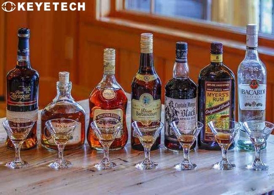 Algoritmo vazio do AI da garrafa do rum que classifica o sistema de inspeção do tampão
